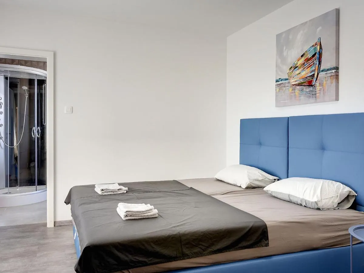 Luxury Villa With Private Pool, Terrace And Bbq Valbandon